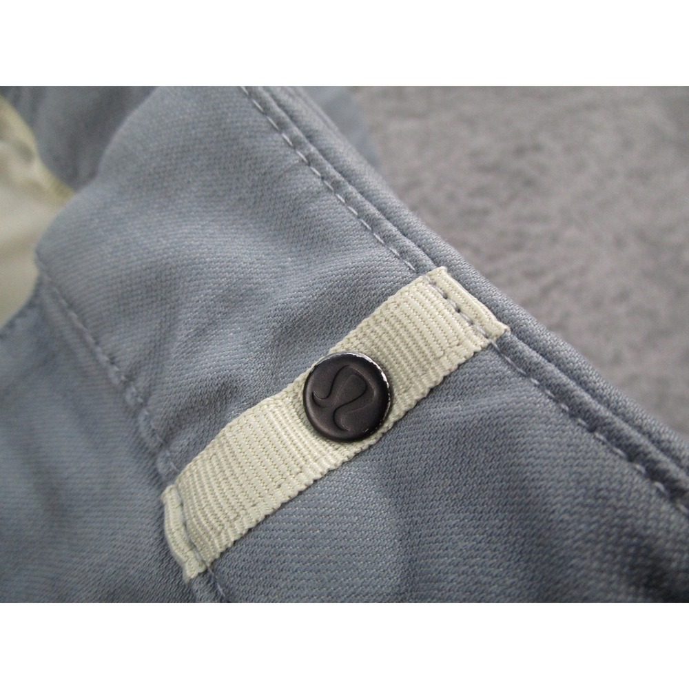 Lululemon Mens Commission Short 9 Blue Grey Chino Style Golf Shorts Size 30 - Picture 2 of 8